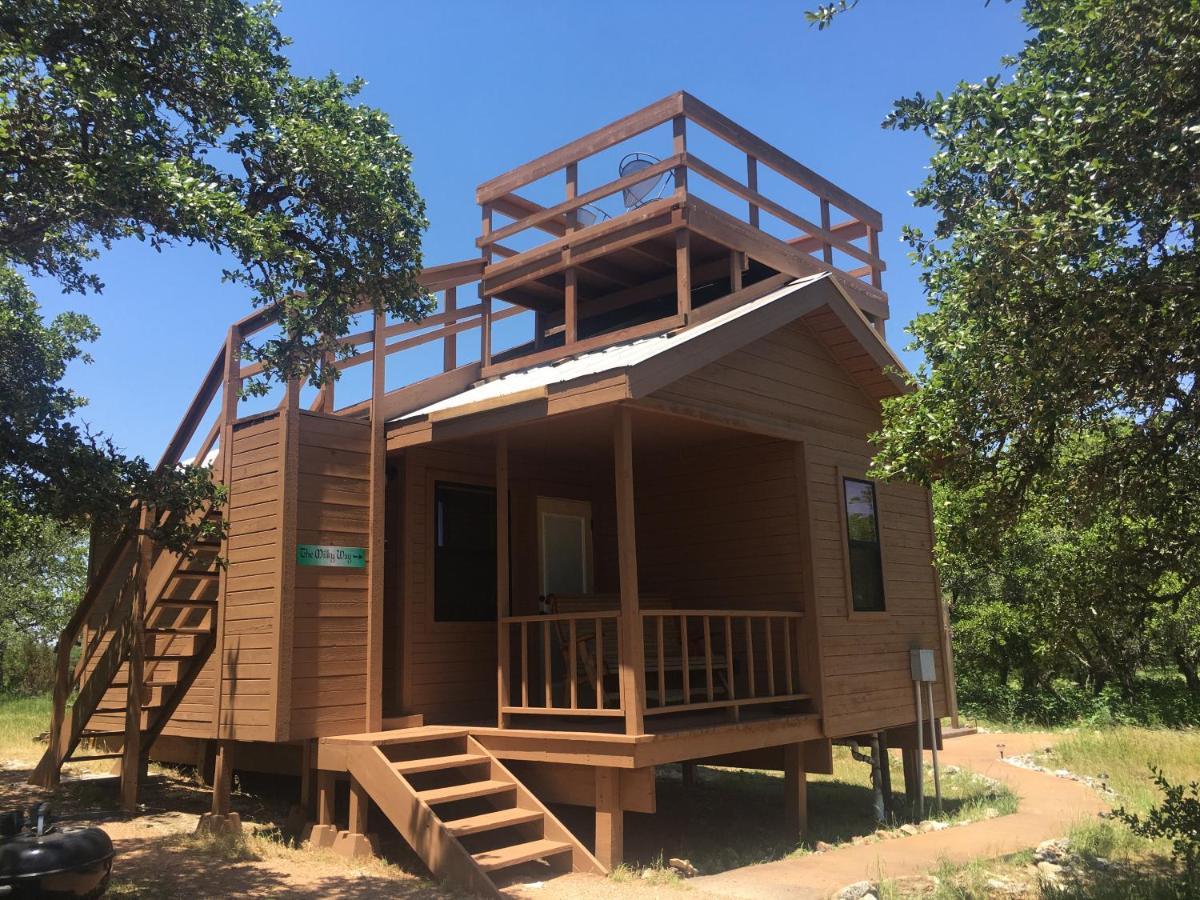 Walnut Canyon Cabins Fredericksburg Buitenkant foto