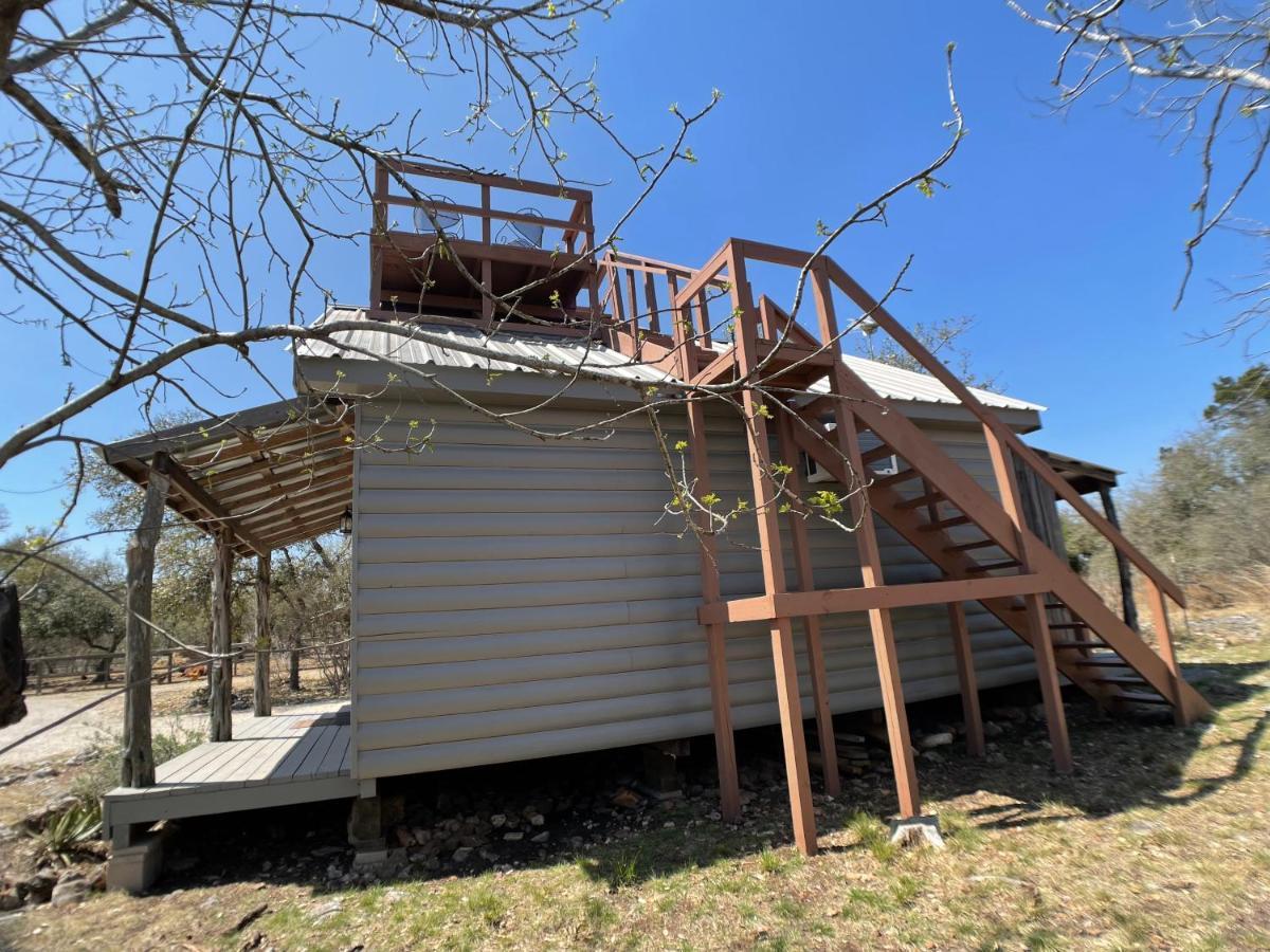 Walnut Canyon Cabins Fredericksburg Buitenkant foto