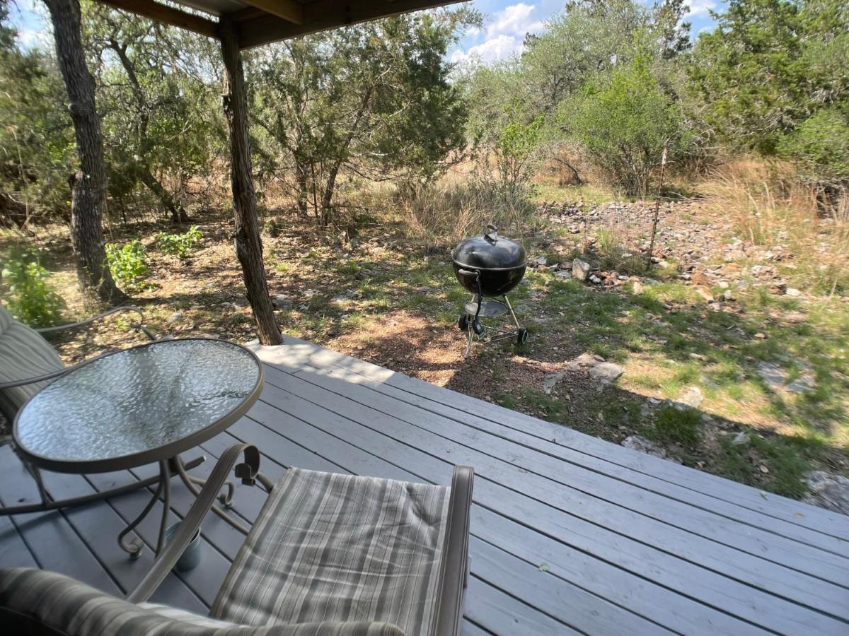 Walnut Canyon Cabins Fredericksburg Buitenkant foto