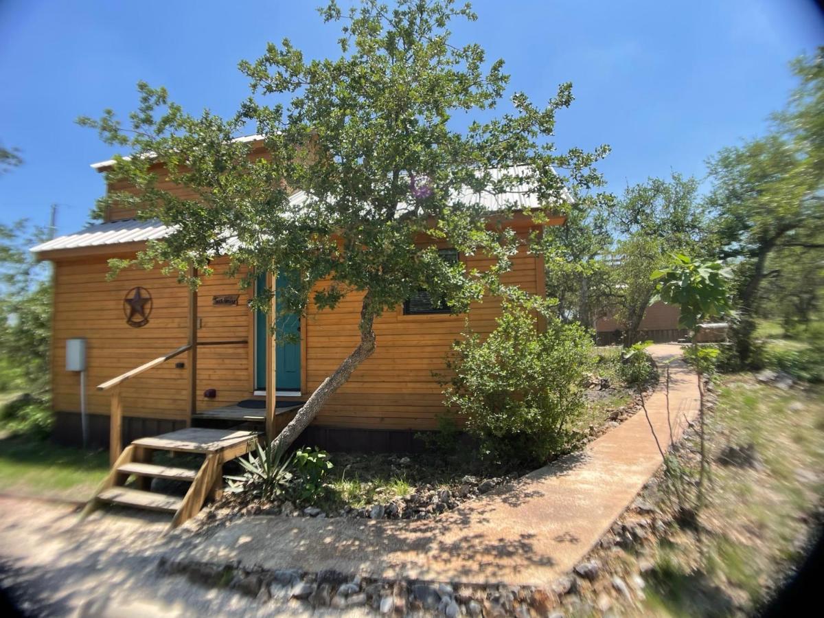 Walnut Canyon Cabins Fredericksburg Buitenkant foto