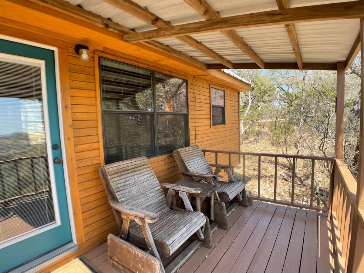 Walnut Canyon Cabins Fredericksburg Buitenkant foto