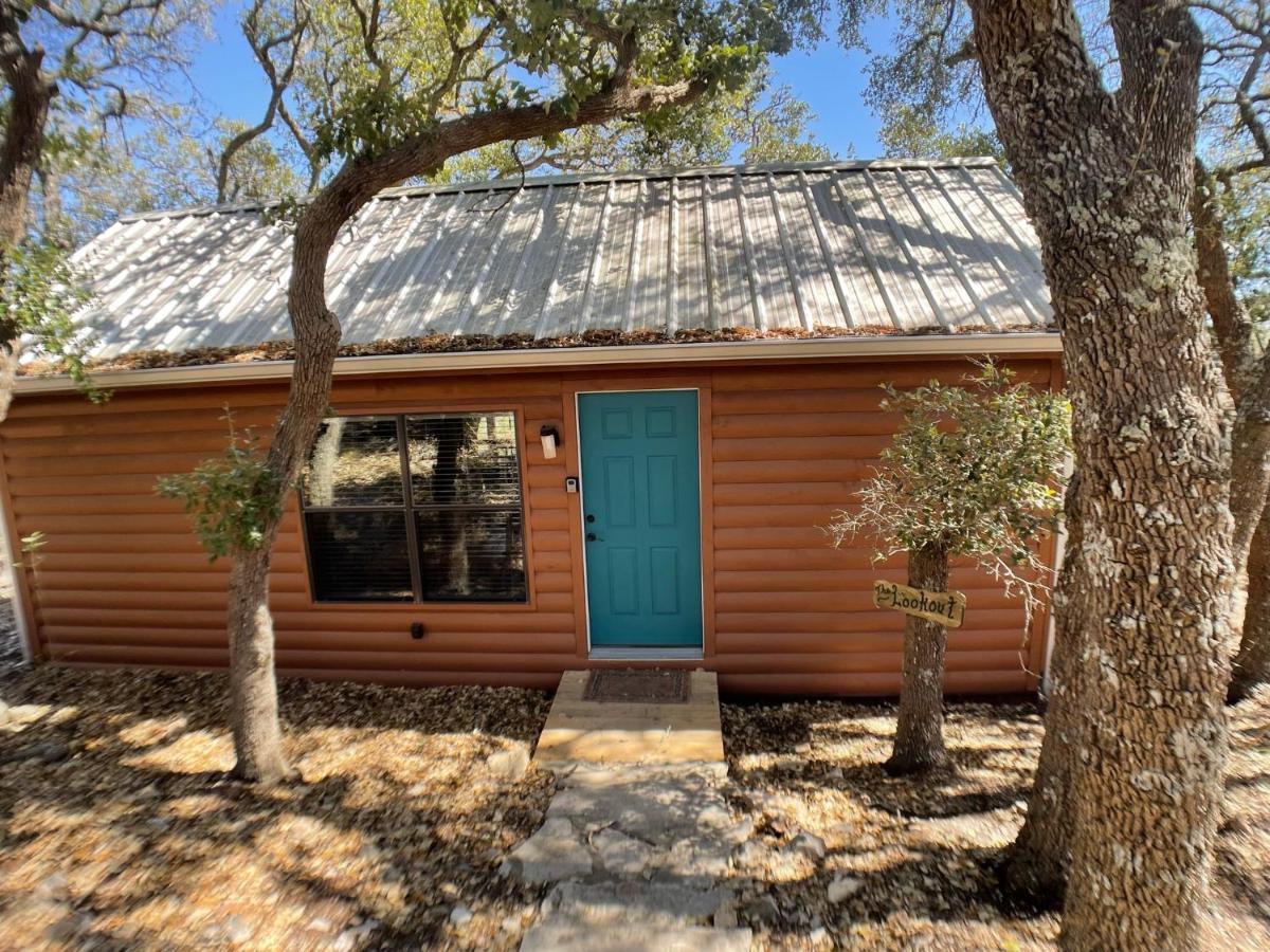 Walnut Canyon Cabins Fredericksburg Buitenkant foto