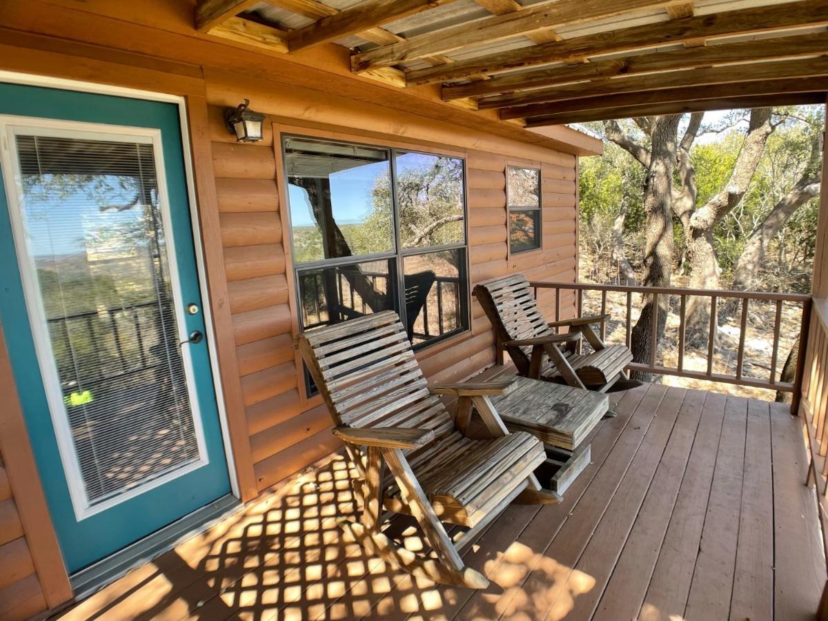 Walnut Canyon Cabins Fredericksburg Buitenkant foto